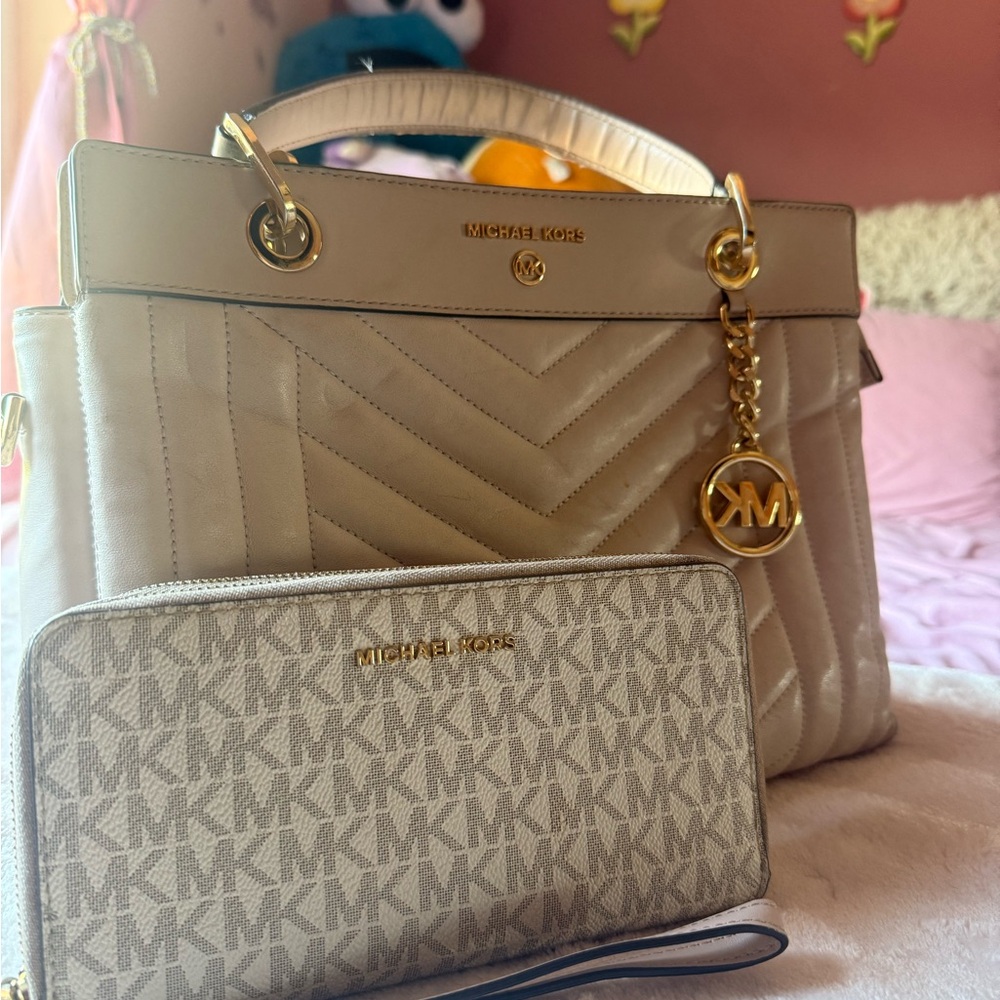 Michael Kors Beige Satchel and Wallet Set